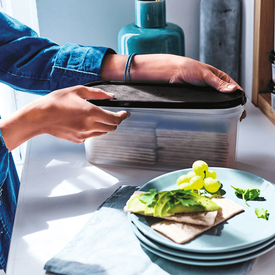Tupper Ware Tupperware® Modular Mates® Super Oval 2 | Food Container 7.6-cup / 1.8 L