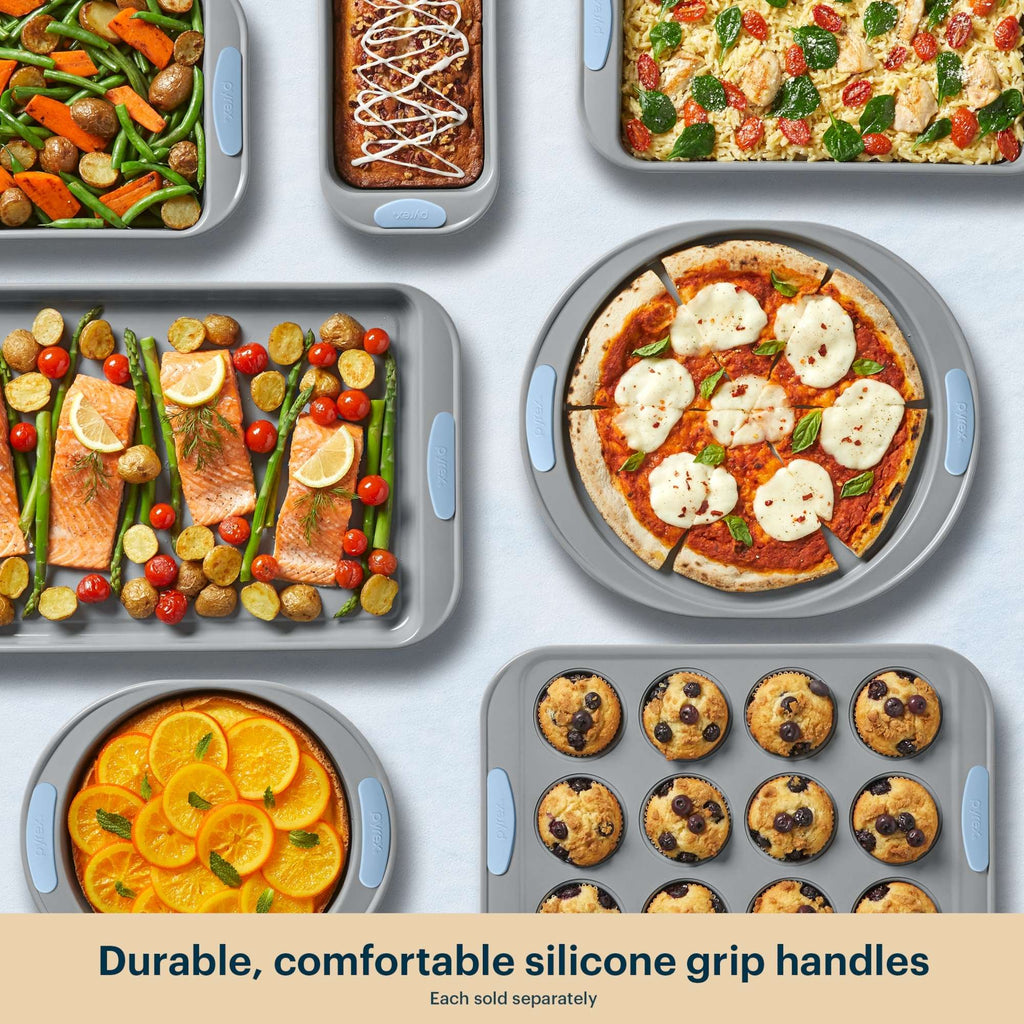 Pyrex Pyrex® Metal Bakeware 8-Piece Set in Cerulean