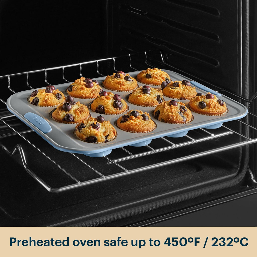 Pyrex Pyrex® Metal Bakeware 8-Piece Set in Cerulean