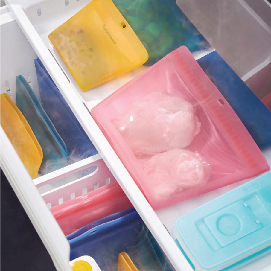 Tupper Ware Ultimate Silicone Stand-Up Bag | Medium