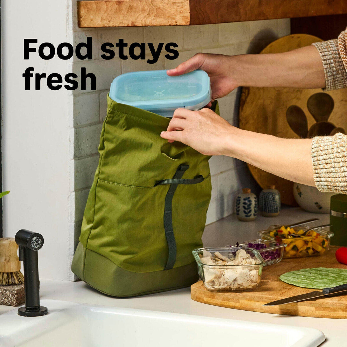Hydro Flask Carryout™ Lunch Rolltop