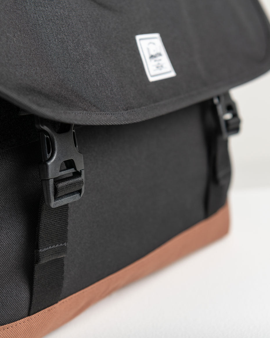Herschel Supply Co Cove Messenger