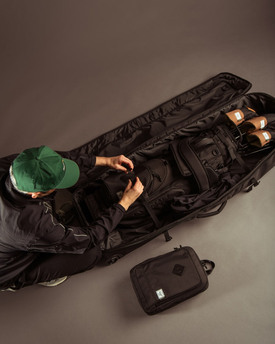 Herschel Supply Co Realtree Herschel Heritage Golf Travel Wheelie Bag