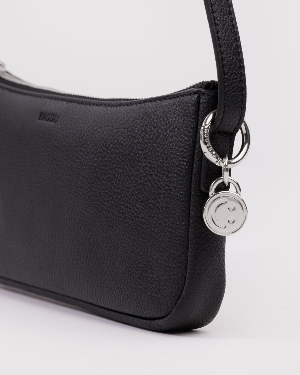 Baggu Recycled Leather Pochette