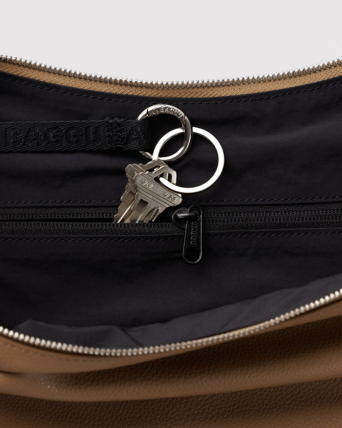 Baggu Medium Recycled Leather Flat Crescent