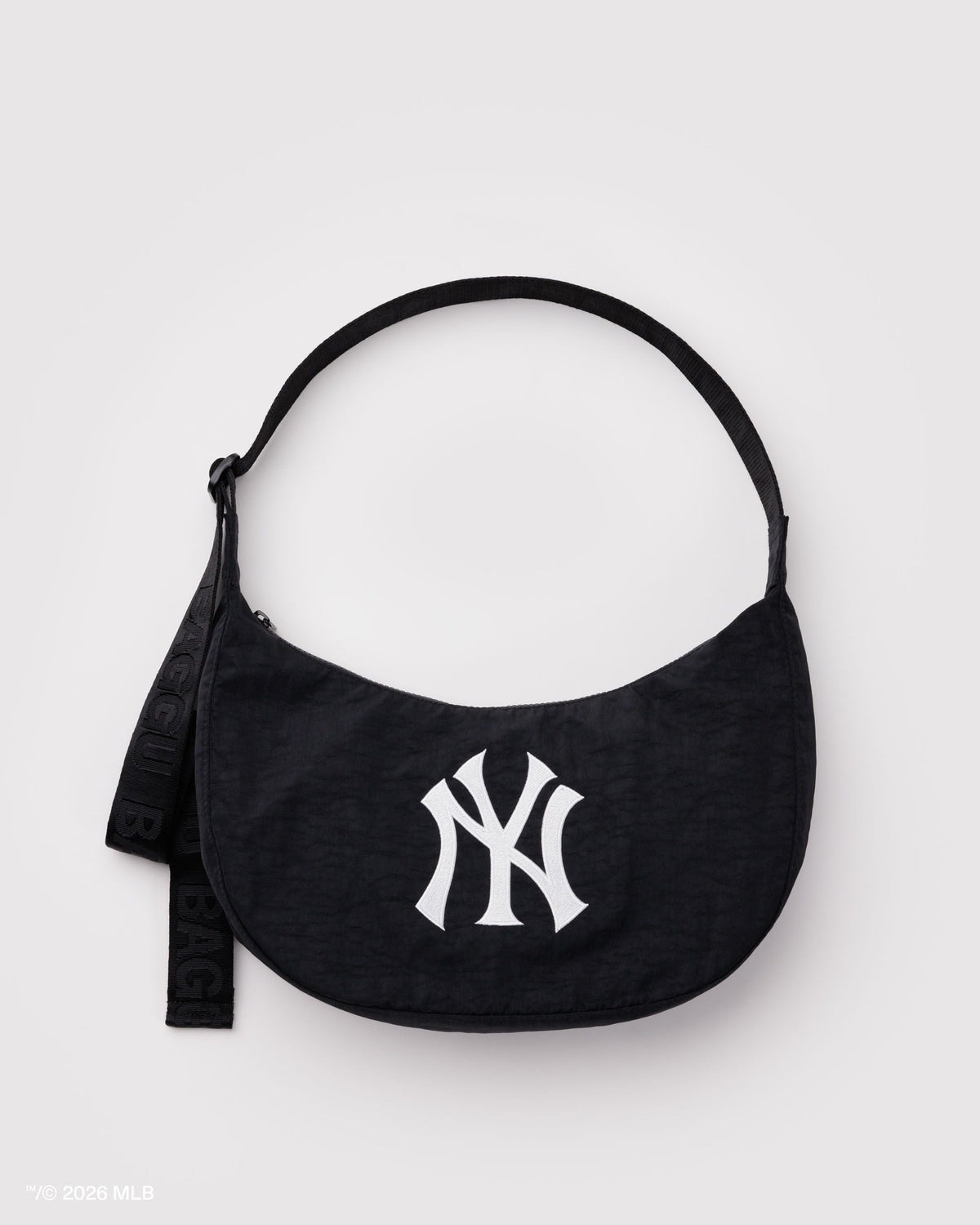 Baggu Medium Nylon Crescent Bag